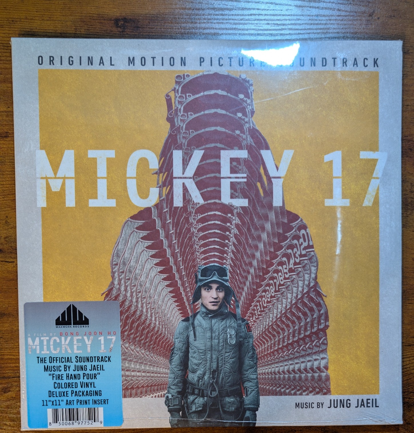 정재일 - Mickey 17 (Original Motion Picture Soundtrack) (WaterTower Music, WW222) · LP · Fire Hand Pour · M/M
