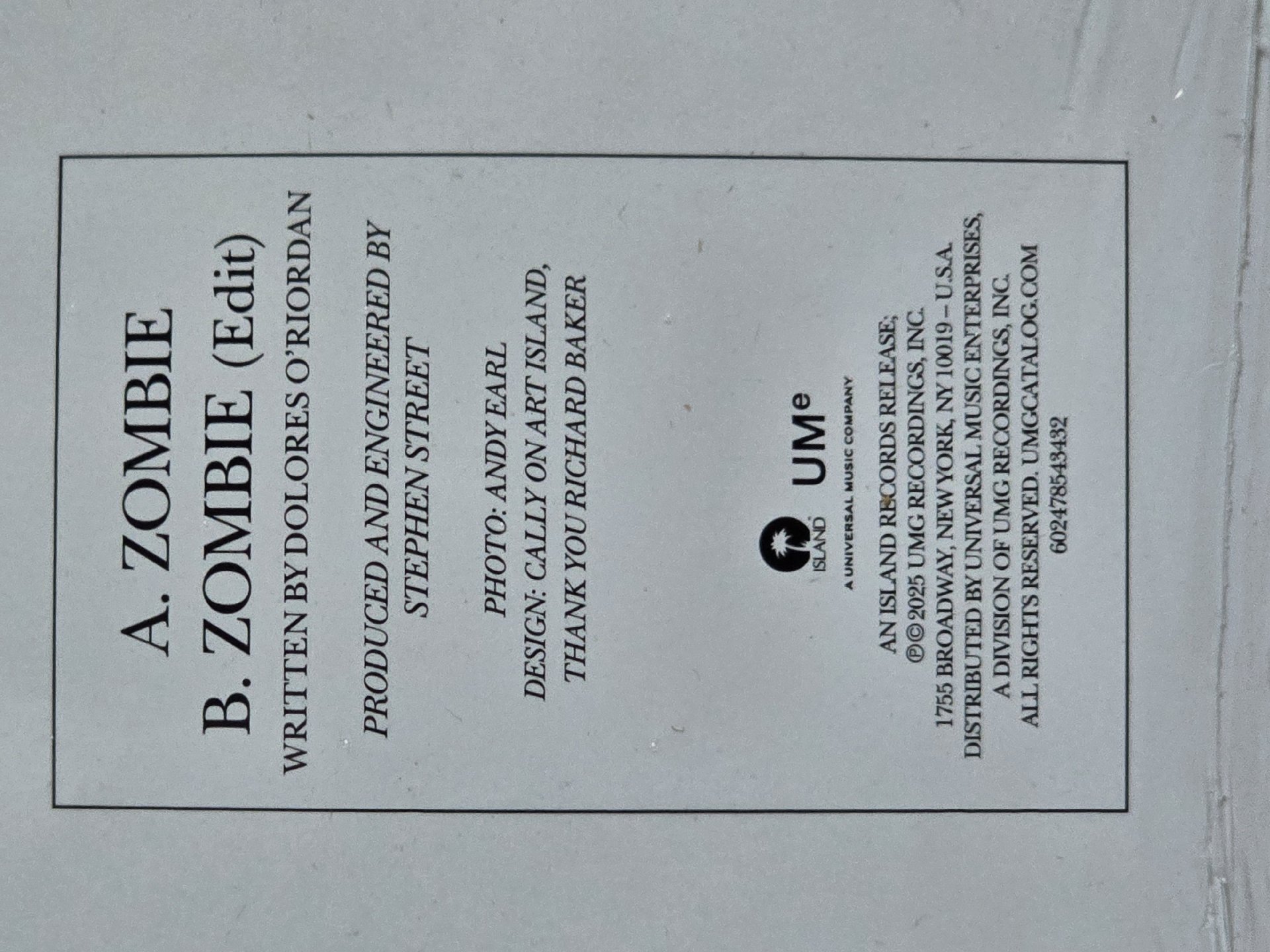 Image 4 of The Cranberries Zombie 7inch Vinyl Single